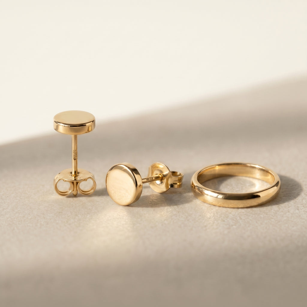 Aria Gold Studs · scale