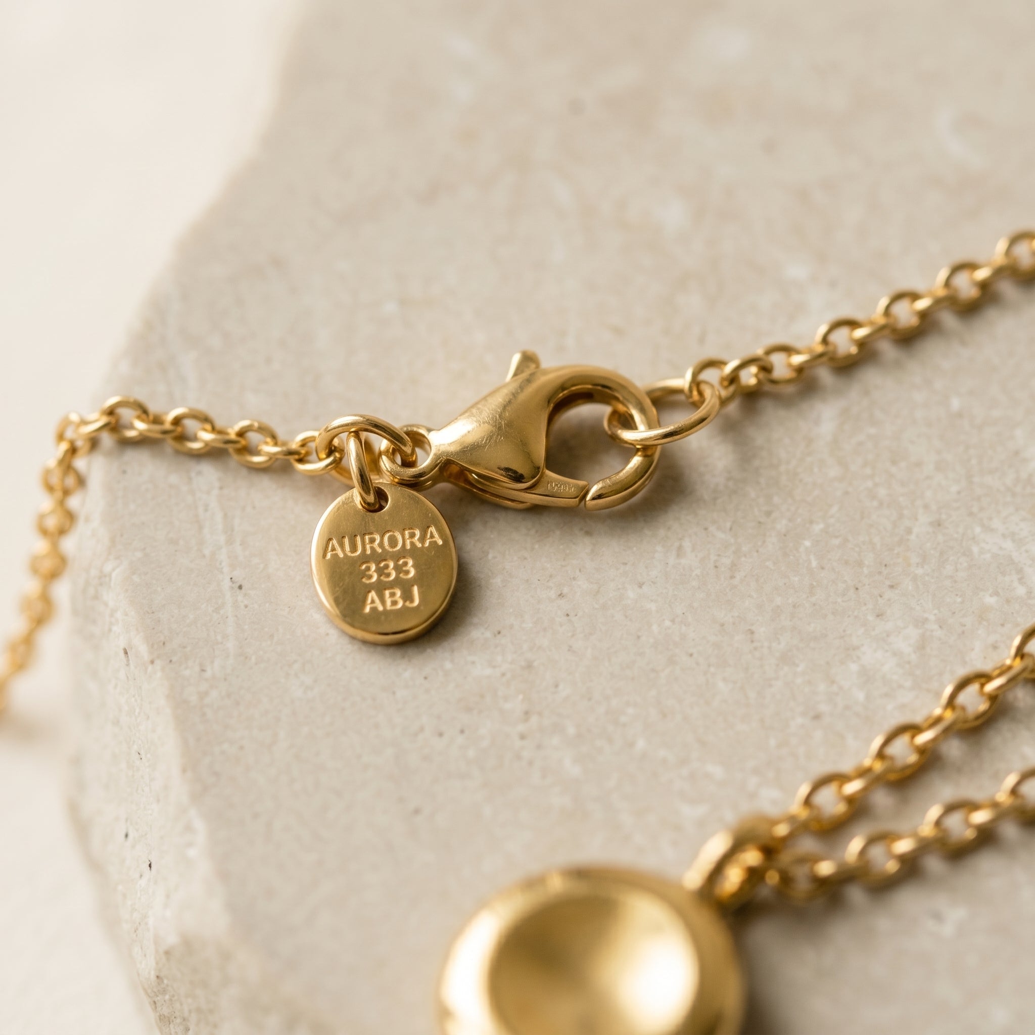 Aurore Layered Necklace · detail