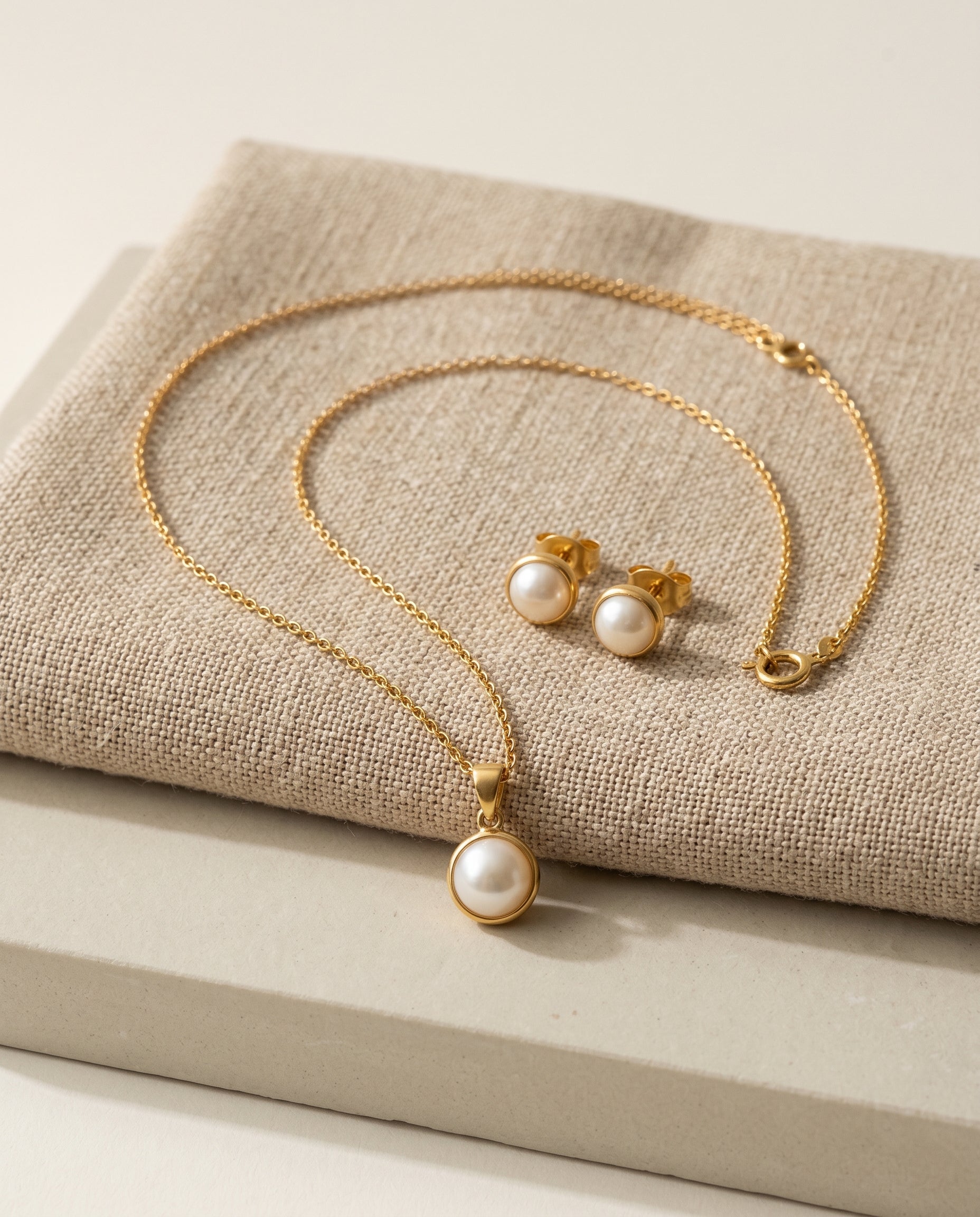 Bijou Pearl Set (necklace + stud) · main