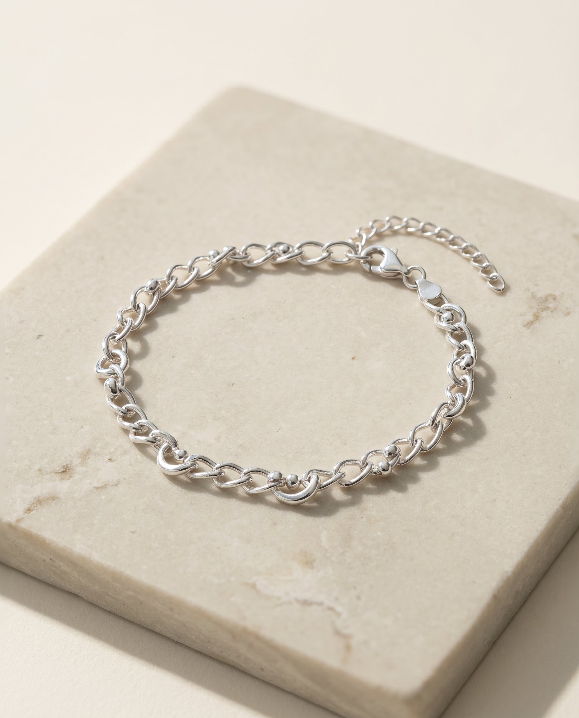 Lune Chain Bracelet · main