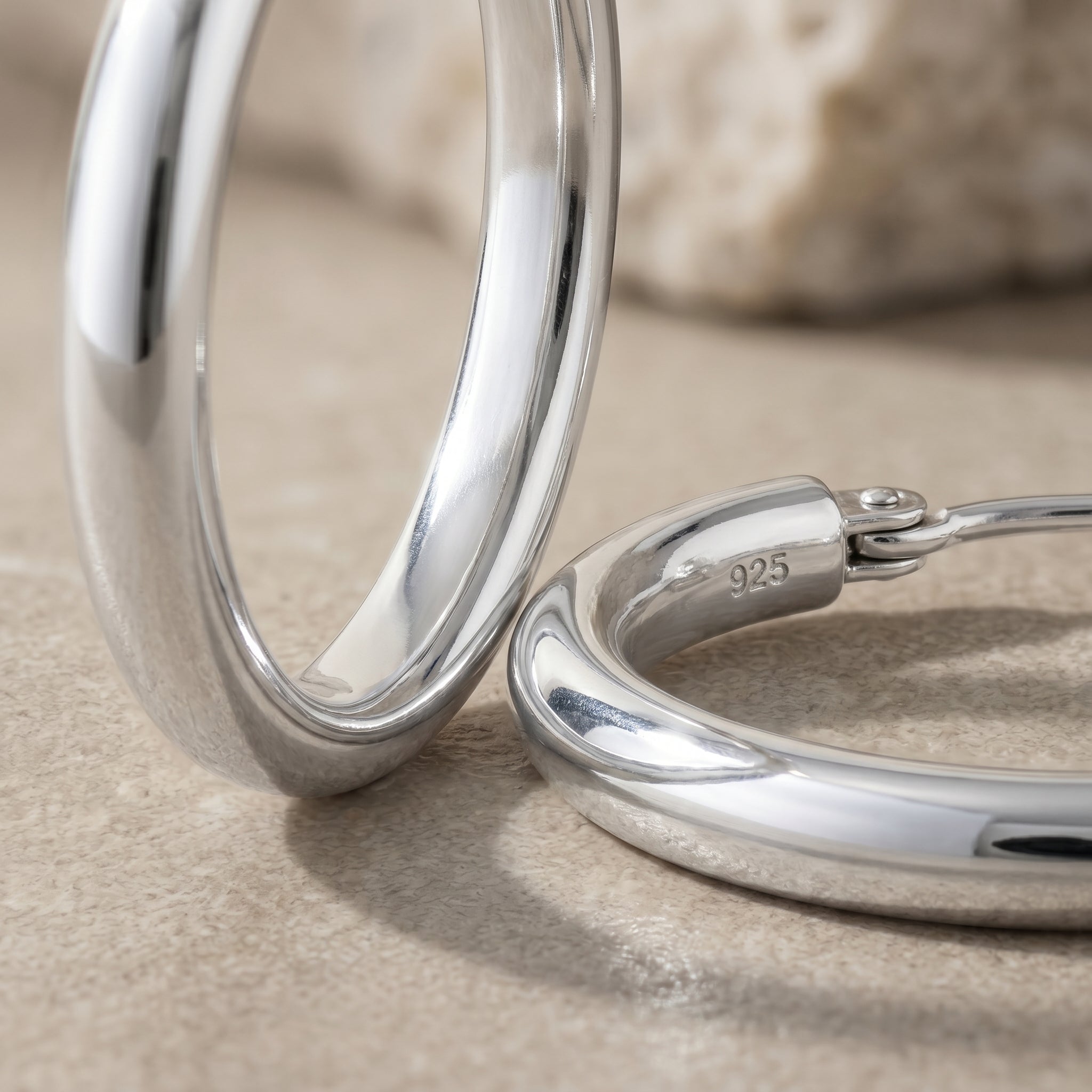 Margaux Hoops · detail